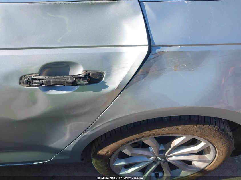 2019 Audi A4 40 Premium/40 Titanium Premium VIN: WAUGMAF46KA034831 Lot: 43940910