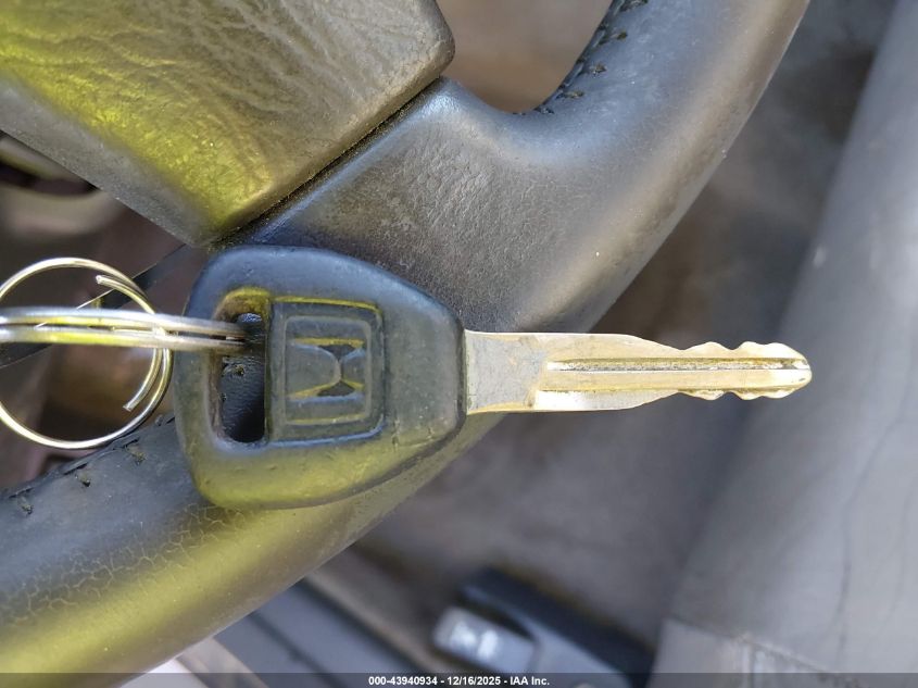 2000 Honda Accord 2.3 Ex VIN: JHMCG6680YC023179 Lot: 43940934