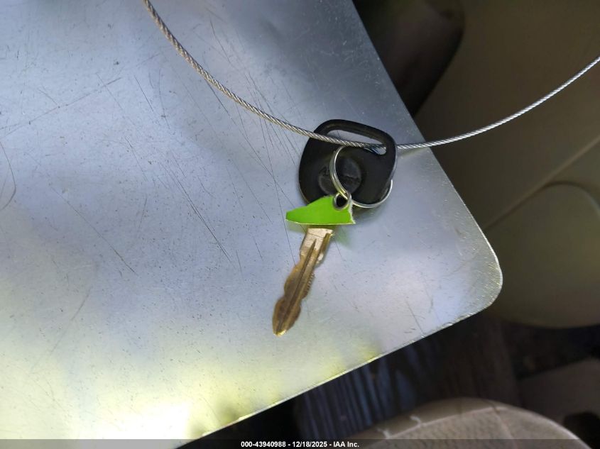 2005 Chevrolet Astro VIN: 1GCDL19X35B124774 Lot: 43940988