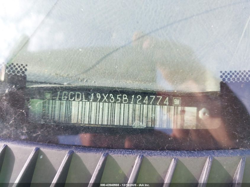 2005 Chevrolet Astro VIN: 1GCDL19X35B124774 Lot: 43940988