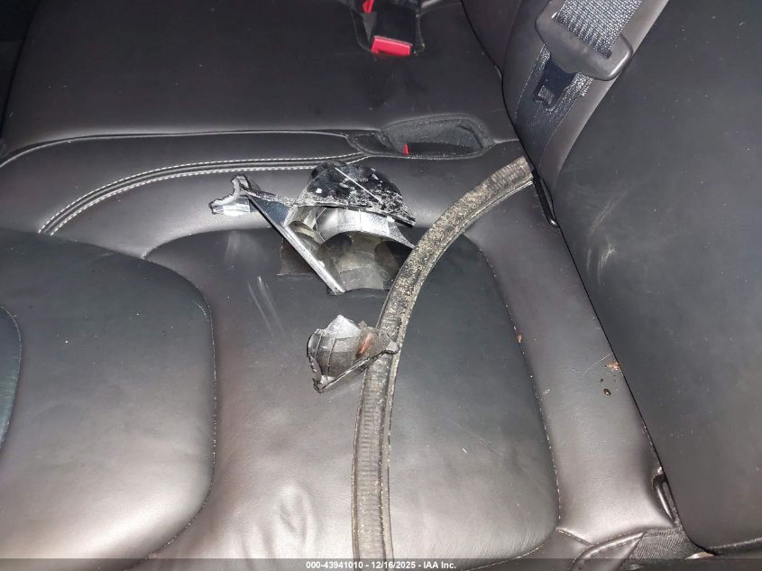 2017 Jeep Cherokee Limited 4X4 VIN: 1C4PJMDB0HW520240 Lot: 43941010