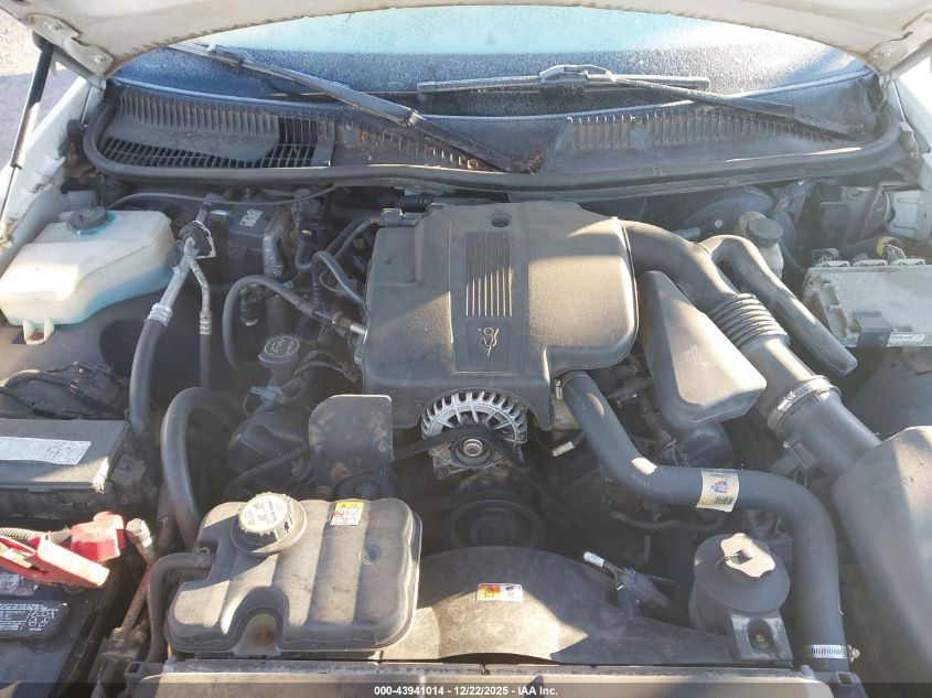 2005 Lincoln Town Car Signature Limited VIN: 1LNHM82W65Y637633 Lot: 43941014