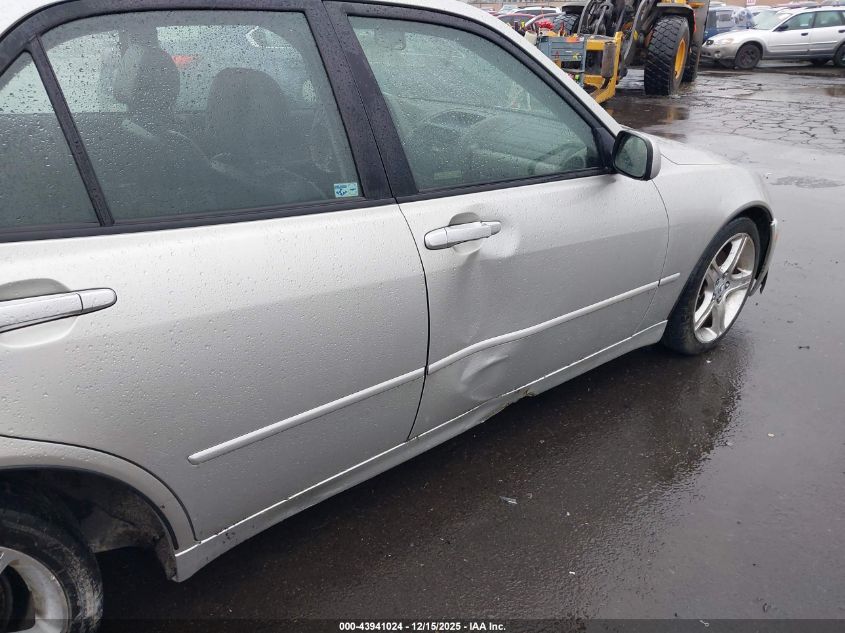 2001 Lexus Is 300 VIN: JTHBD182310017318 Lot: 43941024