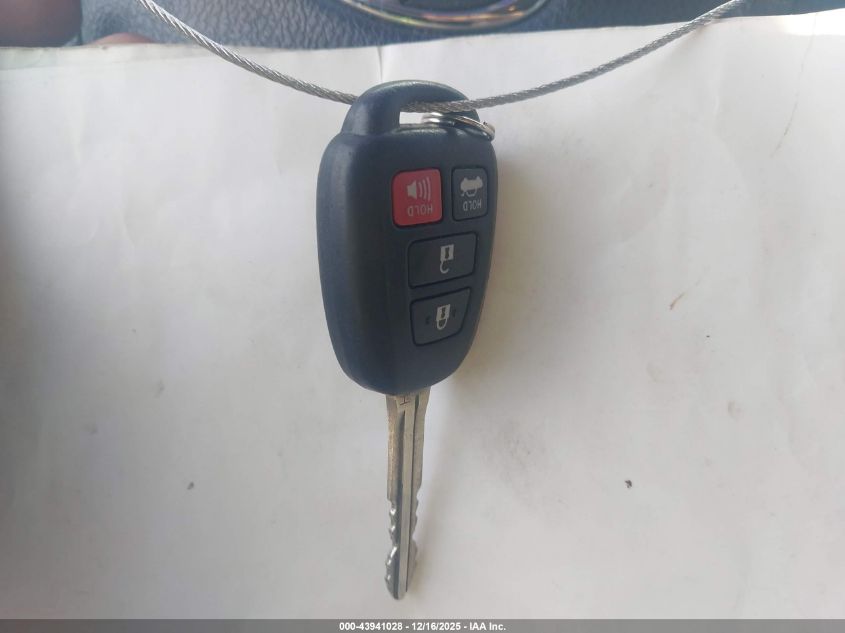 2019 Toyota Corolla Le VIN: 5YFBURHE5KP949991 Lot: 43941028