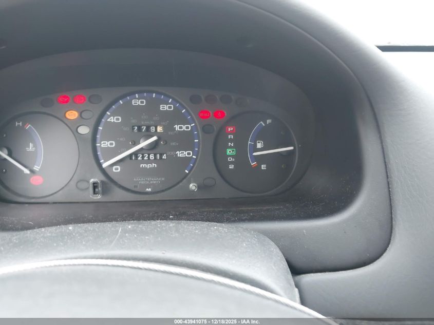 2000 Honda Civic Value Package VIN: 2HGEJ6611YH572404 Lot: 43941075