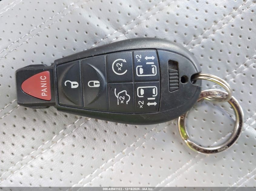 2009 Chrysler 300C Hemi VIN: 2C3KA63T39H562373 Lot: 43941103