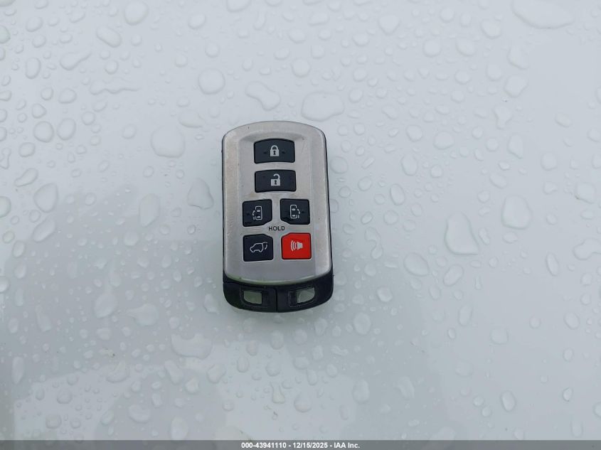 2017 Toyota Sienna Xle Premium 7 Passenger VIN: 5TDDZ3DC9HS162294 Lot: 43941110