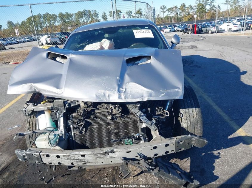 2017 Dodge Challenger Sxt VIN: 2C3CDZAG4HH658269 Lot: 43941118