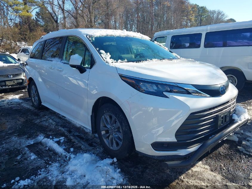 2024 Toyota Sienna - 5TDBSKFC9RS120583