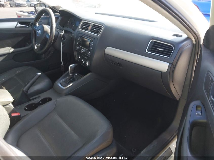 2012 Volkswagen Jetta 2.5L Sel VIN: 3VWLP7AJ5CM409795 Lot: 43941137