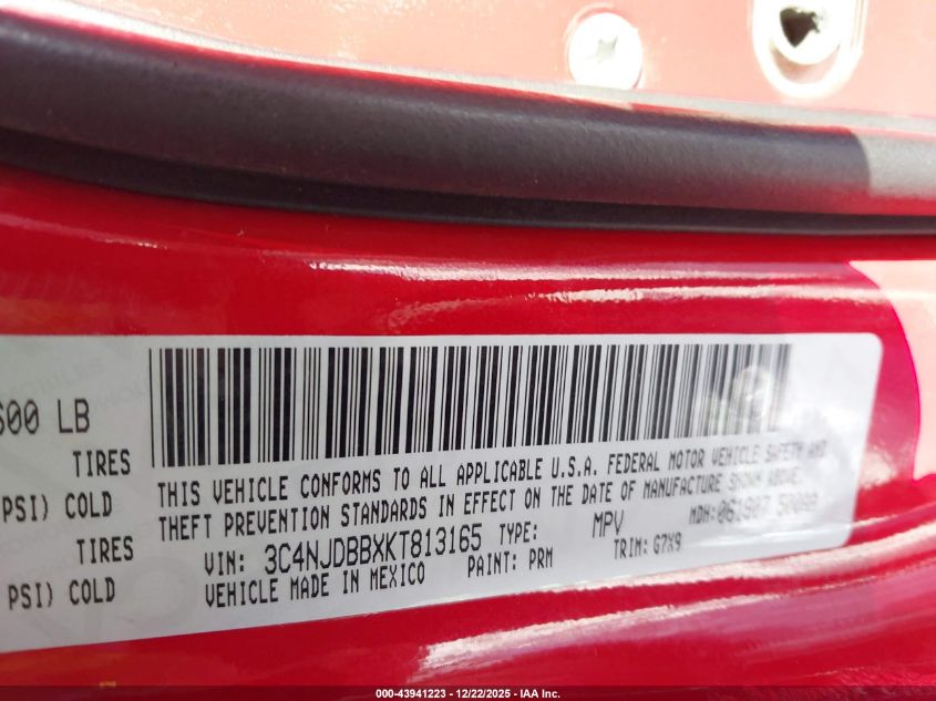 2019 Jeep Compass Latitude 4X4 VIN: 3C4NJDBBXKT813165 Lot: 43941223