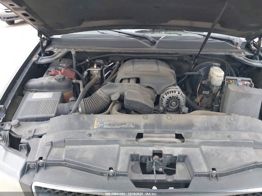 2010 Chevrolet Tahoe Lt VIN: 1GNUCBE02AR177733 Lot: 43941293