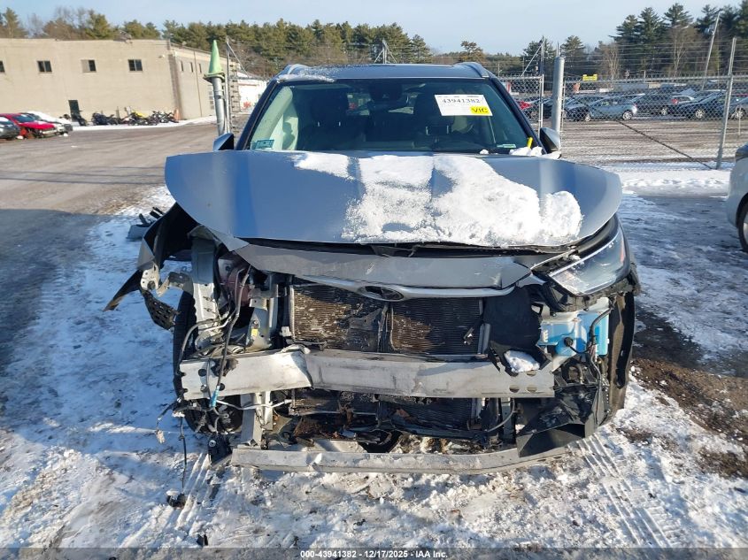 2022 Toyota Highlander Xle VIN: 5TDGZRBH4NS564587 Lot: 43941382