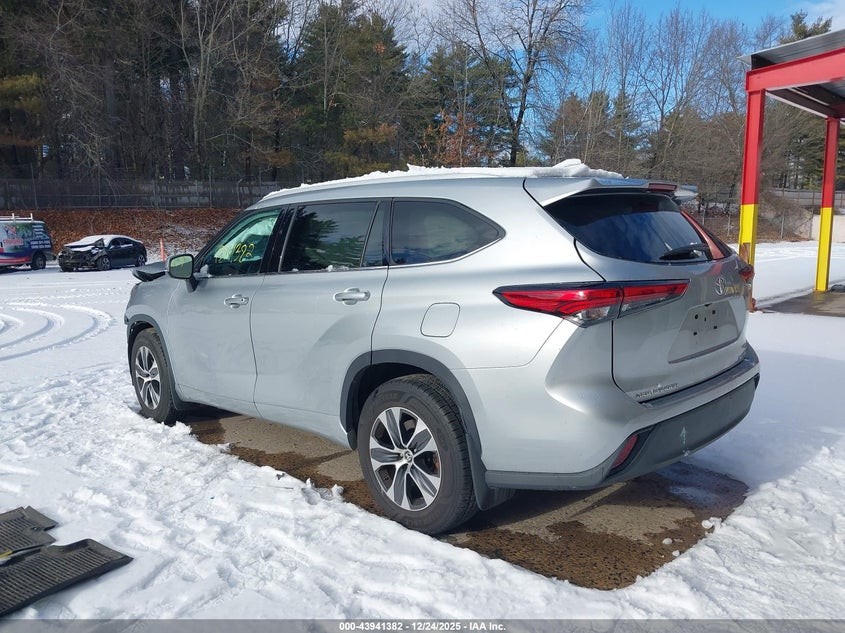 2022 Toyota Highlander Xle
