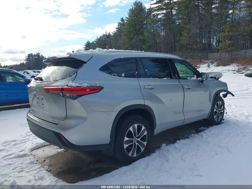 2022 Toyota Highlander Xle
