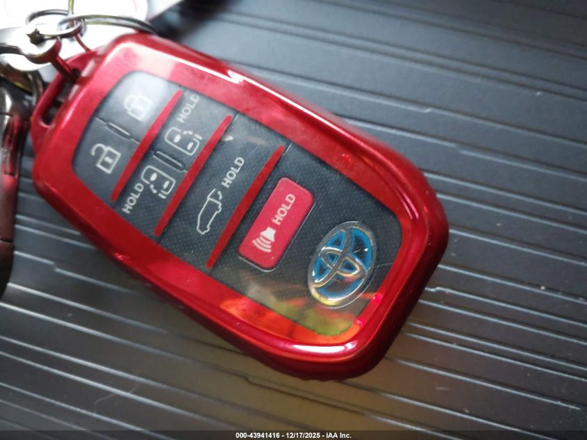 2025 Toyota Sienna - 5TDYSKFC7SS202425