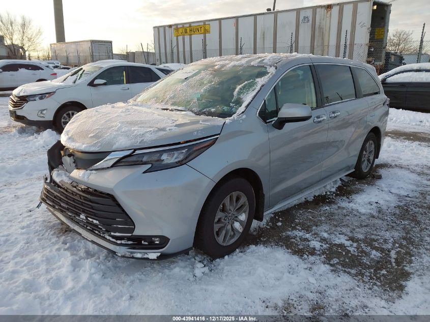 2025 Toyota Sienna - 5TDYSKFC7SS202425