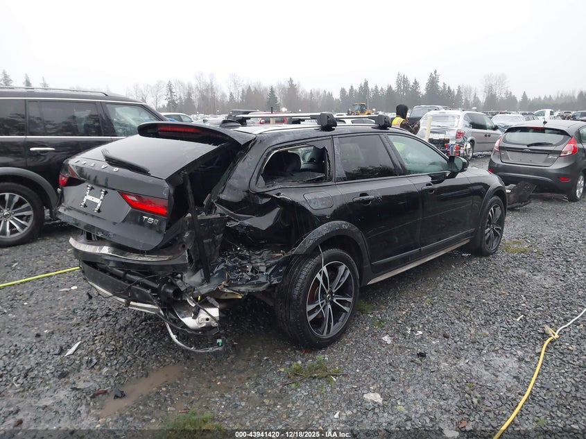 2019 Volvo V90 Cross Country T5