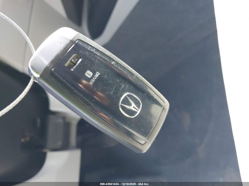 2017 Acura Rdx Advance Package VIN: 5J8TB3H71HL015192 Lot: 43941434