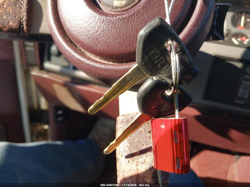 1992 Jeep Cherokee Laredo VIN: 1J4FJ58S9NL253506 Lot: 43941490