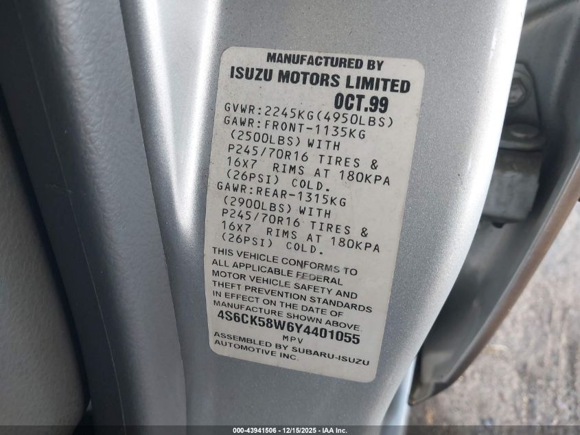 2000 Honda Passport Ex/Lx VIN: 4S6CK58W6Y4401055 Lot: 43941506