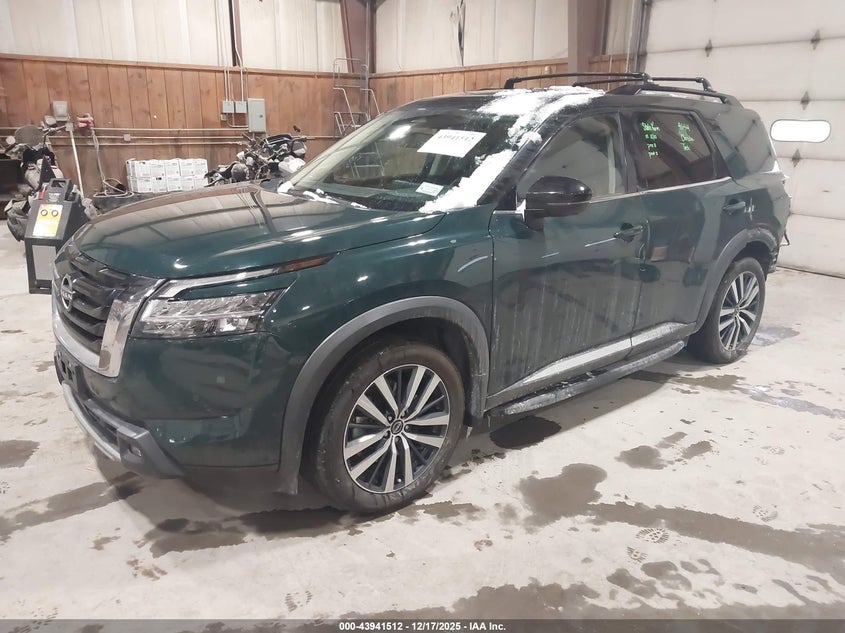 2022 Nissan Pathfinder Platinum 4Wd