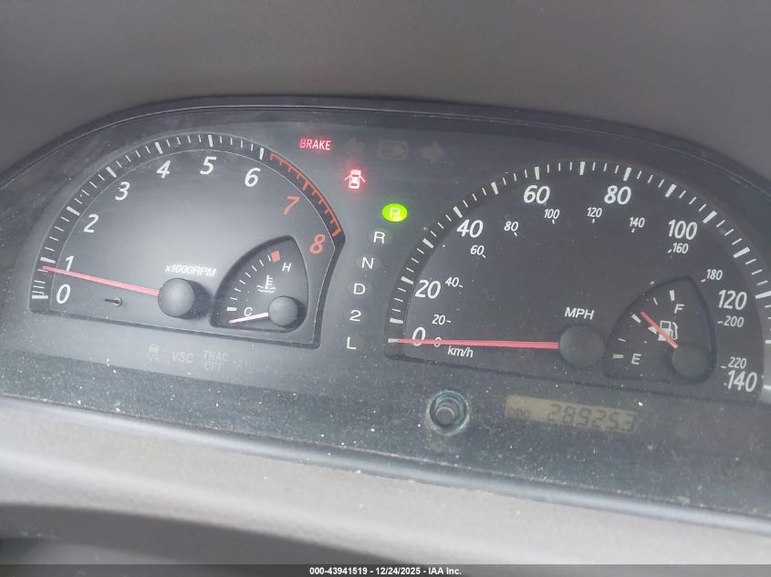 2002 Toyota Camry Le VIN: 4T1BE32K52U524763 Lot: 43941519