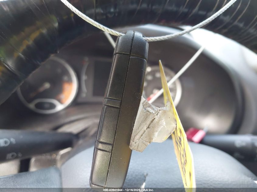 2017 Jeep Renegade Latitude Fwd VIN: ZACCJABB6HPG28696 Lot: 43941544