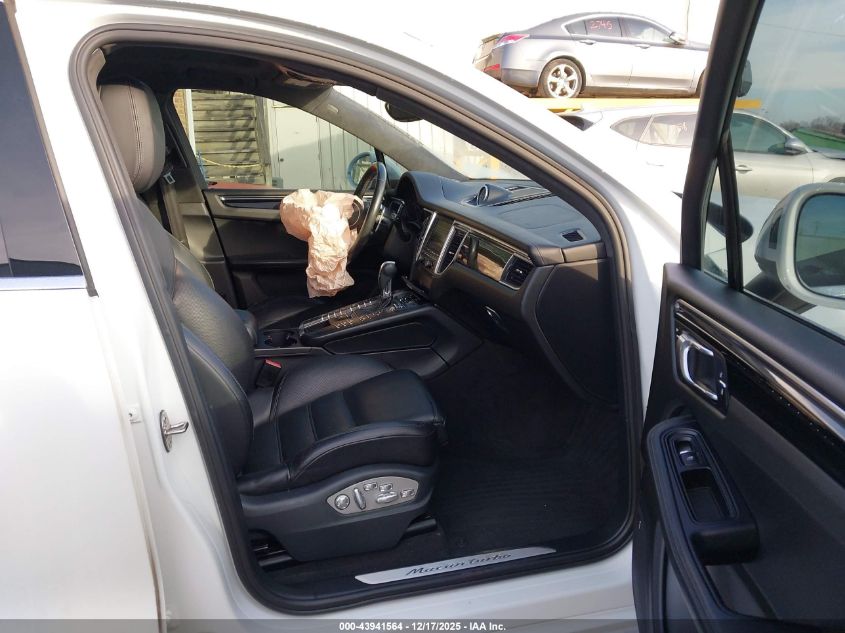 2016 Porsche Macan Turbo VIN: WP1AF2A54GLB94354 Lot: 43941564