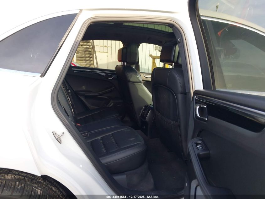 2016 Porsche Macan Turbo VIN: WP1AF2A54GLB94354 Lot: 43941564