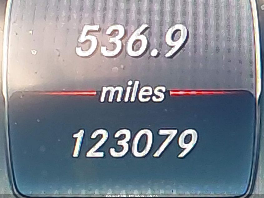 2016 Mercedes-Benz C 300 4Matic VIN: 55SWF4KB2GU155321 Lot: 43941588