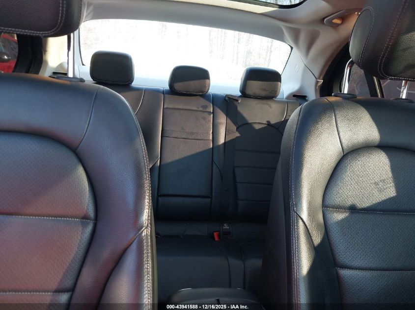 2016 Mercedes-Benz C 300 4Matic VIN: 55SWF4KB2GU155321 Lot: 43941588