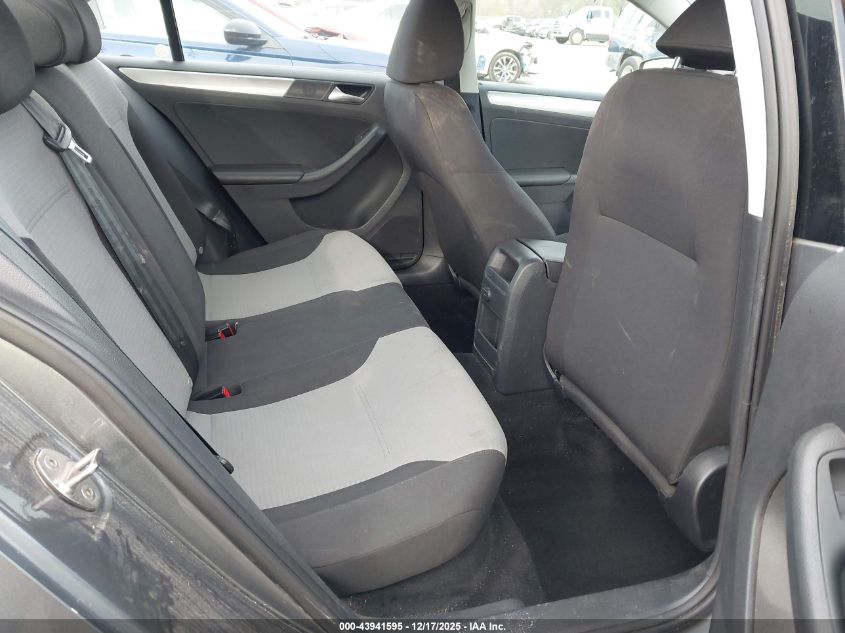 2017 Volkswagen Jetta 1.4T S VIN: 3VW2B7AJ3HM301418 Lot: 43941595