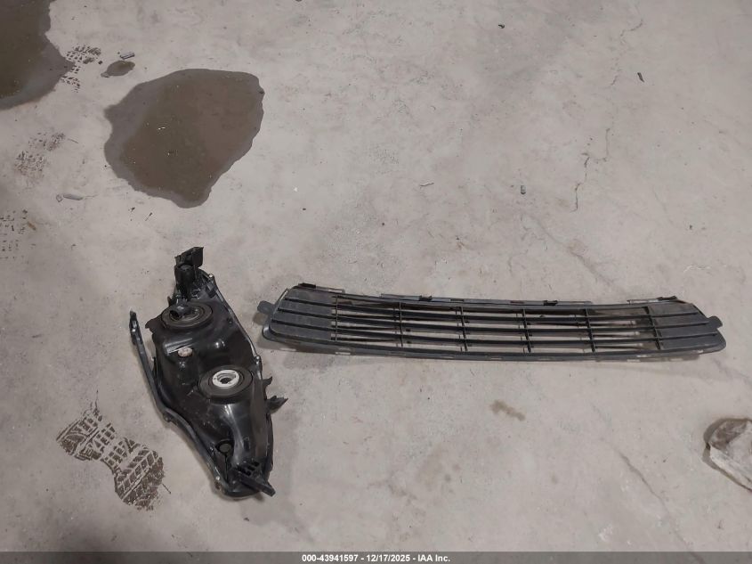 2013 Toyota Corolla Le VIN: 2T1BU4EE1DC018270 Lot: 43941597