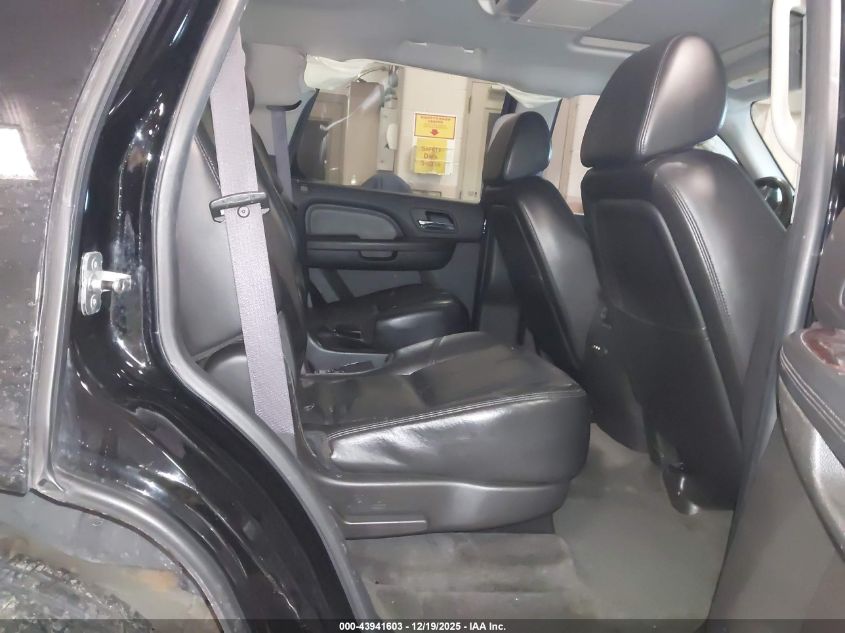 2009 GMC Yukon Denali VIN: 1GKFK03289J122909 Lot: 43941603