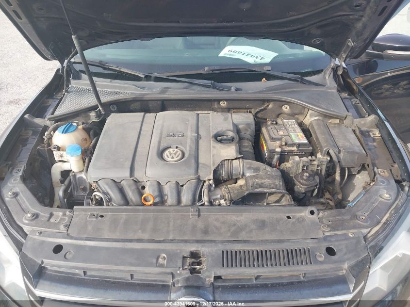 2013 Volkswagen Passat 2.5L S VIN: 1VWAP7A31DC102474 Lot: 43941609