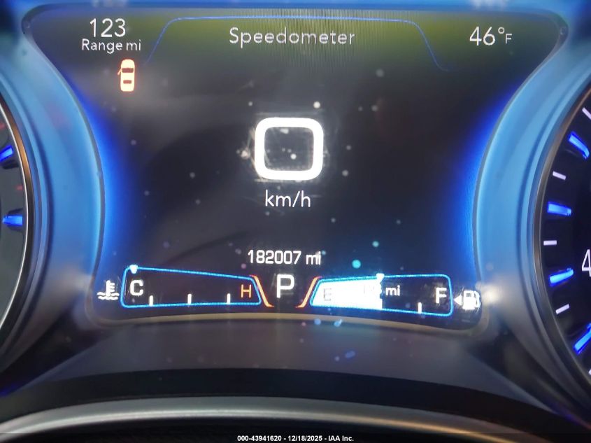 2015 Chrysler 300 Limited VIN: 2C3CCAAG5FH818175 Lot: 43941620