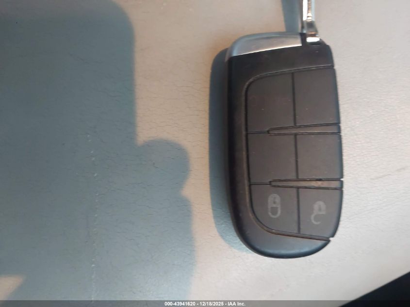 2015 Chrysler 300 Limited VIN: 2C3CCAAG5FH818175 Lot: 43941620