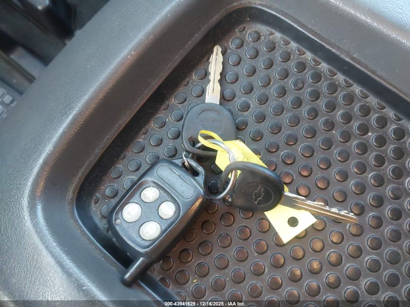 2004 GMC Sierra 1500 Slt VIN: 2GTEK19T041306628 Lot: 43941629