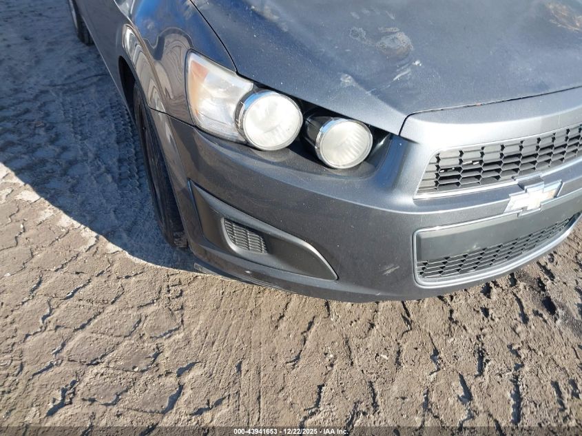 2013 Chevrolet Sonic Ls Auto VIN: 1G1JA5SG7D4133886 Lot: 43941653