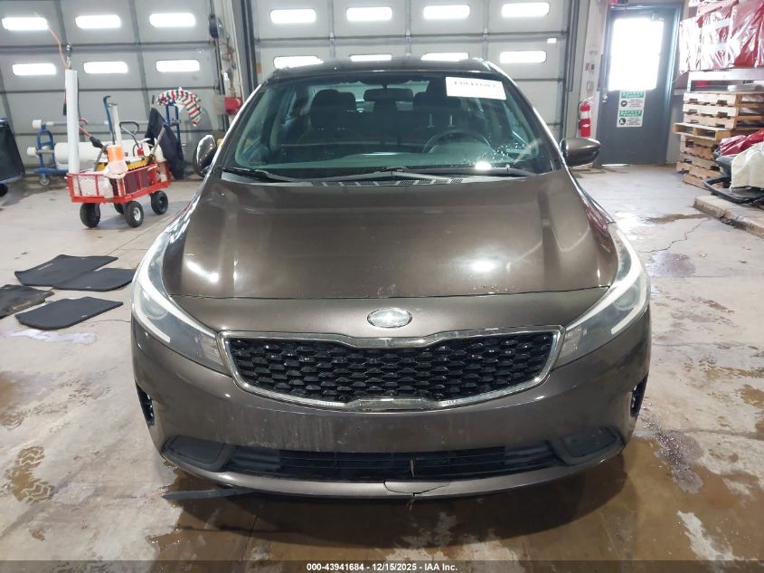 2017 Kia Forte Lx VIN: 3KPFK4A77HE076082 Lot: 43941684