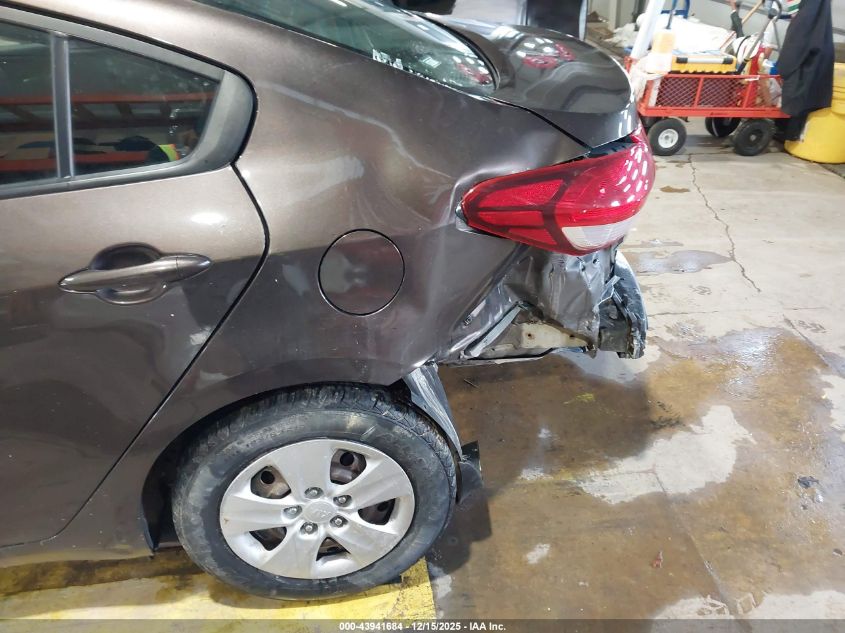 2017 Kia Forte Lx VIN: 3KPFK4A77HE076082 Lot: 43941684