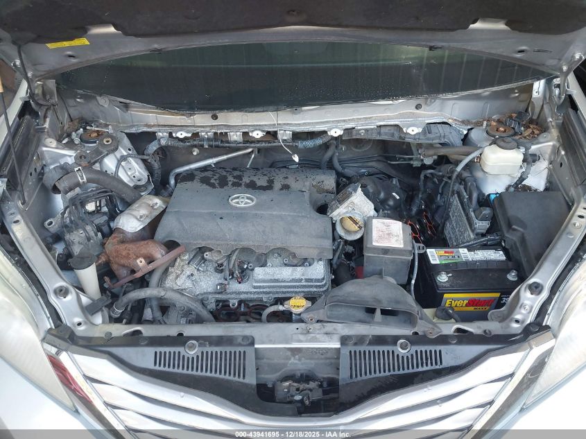 2015 Toyota Sienna Xle 8 Passenger VIN: 5TDYK3DC6FS565071 Lot: 43941695