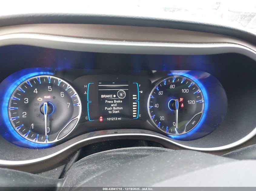Chrysler PACIFICA — thumbnail 7