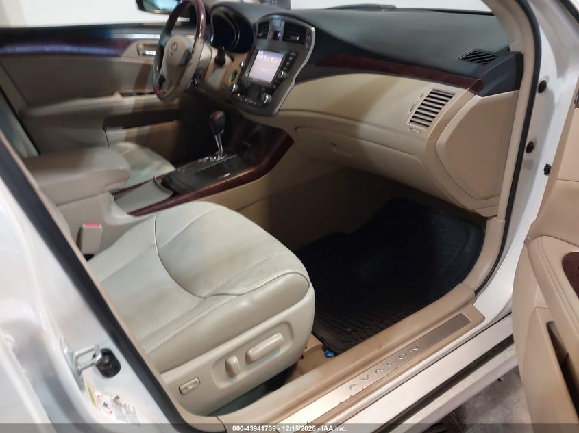 2011 Toyota Avalon Limited