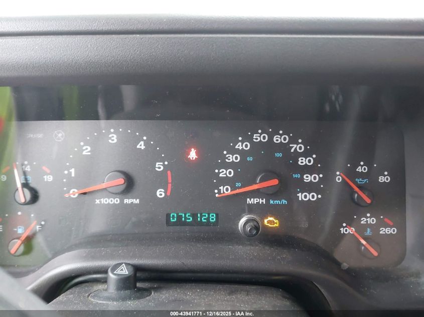 2002 Jeep Wrangler Sport VIN: 1J4FA49S02P704819 Lot: 43941771