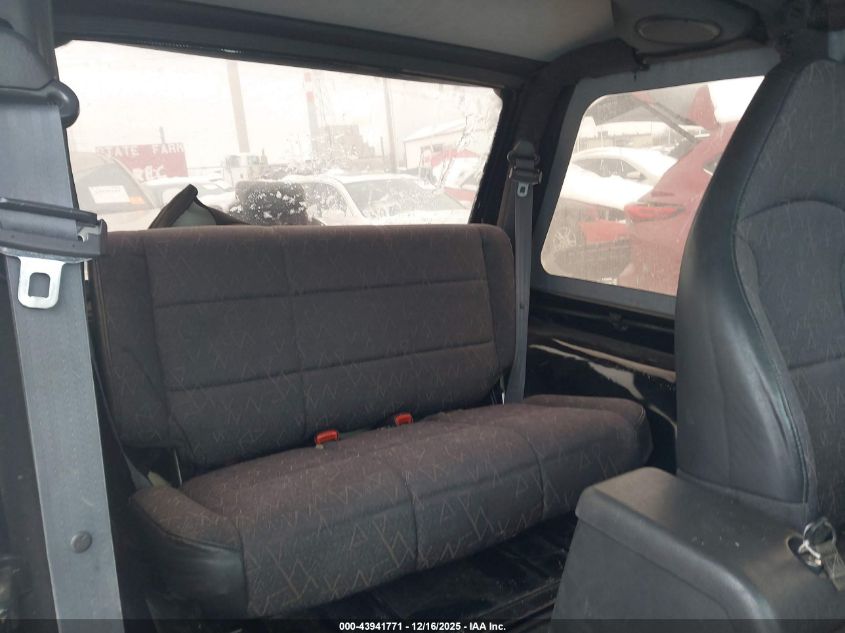 2002 Jeep Wrangler Sport VIN: 1J4FA49S02P704819 Lot: 43941771