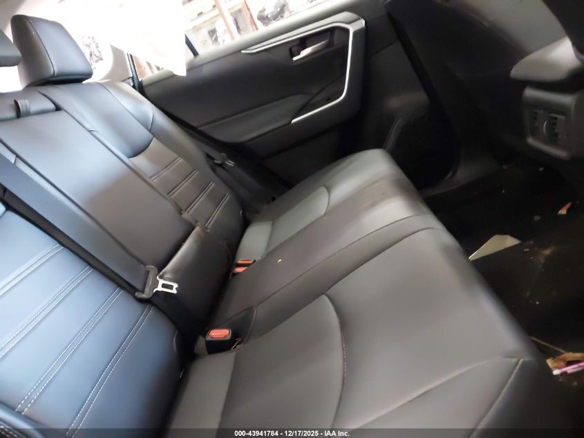 2022 Toyota Rav4 Xle Premium VIN: 2T3A1RFV3NC293566 Lot: 43941784