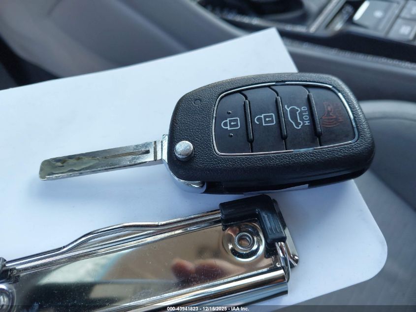 2019 Hyundai Tucson Se VIN: KM8J23A48KU013006 Lot: 43941823