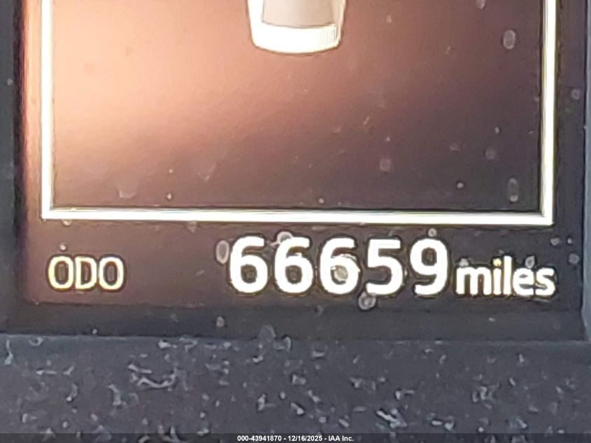 2017 Toyota Corolla Se VIN: 2T1BURHE5HC766096 Lot: 43941870